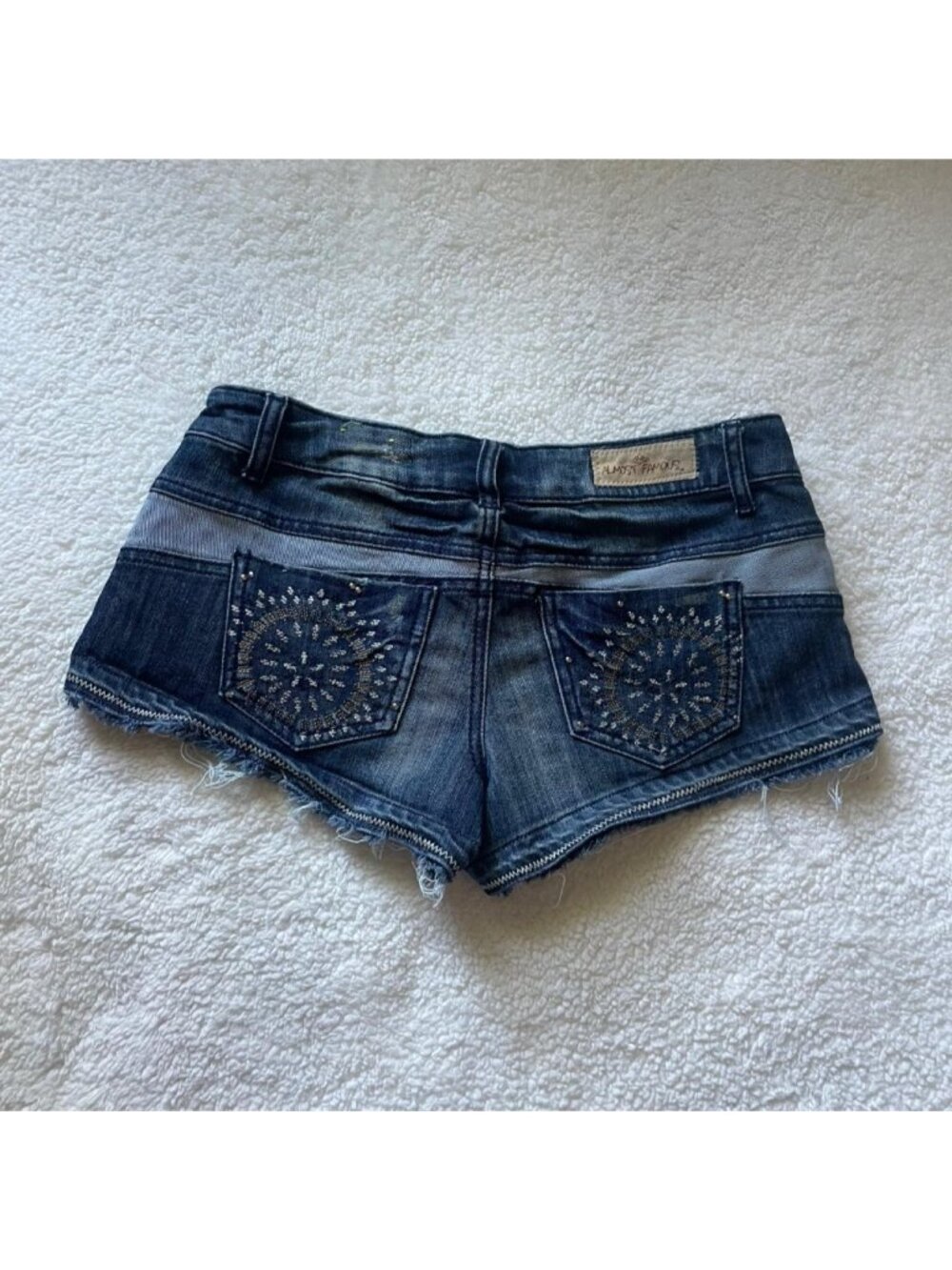 2000s Almost Famous blue denim low rise mini shorts with embroidered details